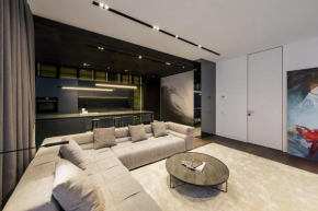 KING VIP Apartment Near Courtyard MARRIOTT